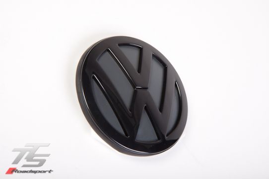 711512 - Rear "VW" Emblem