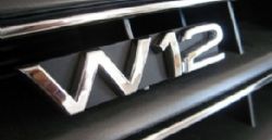 711510 - W12 Grille Badge